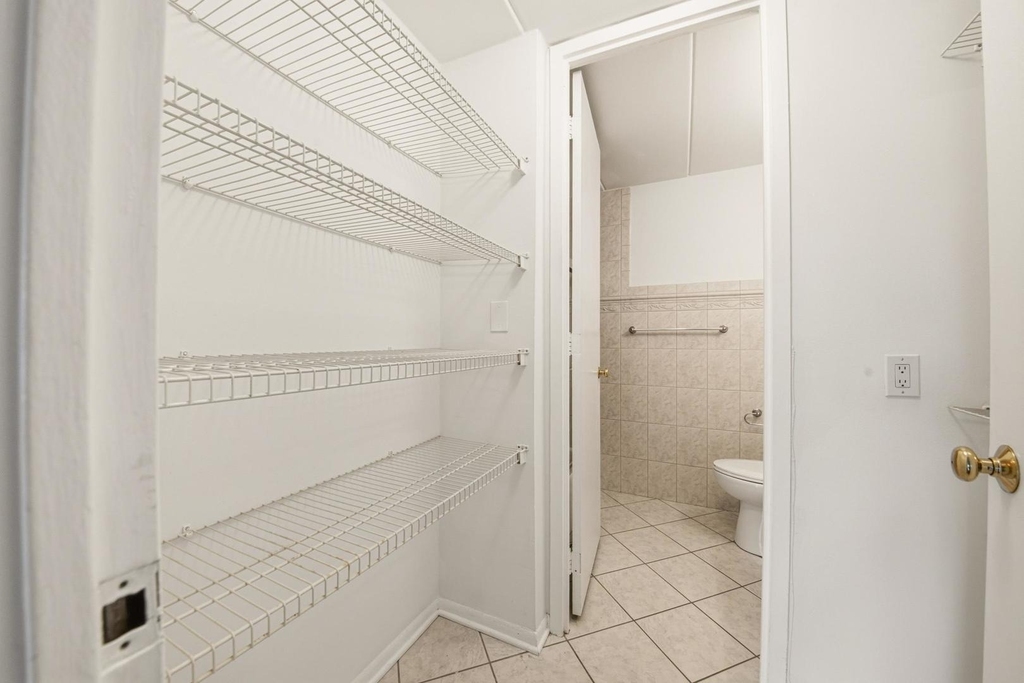 16 E Old Willow Road - Photo 15