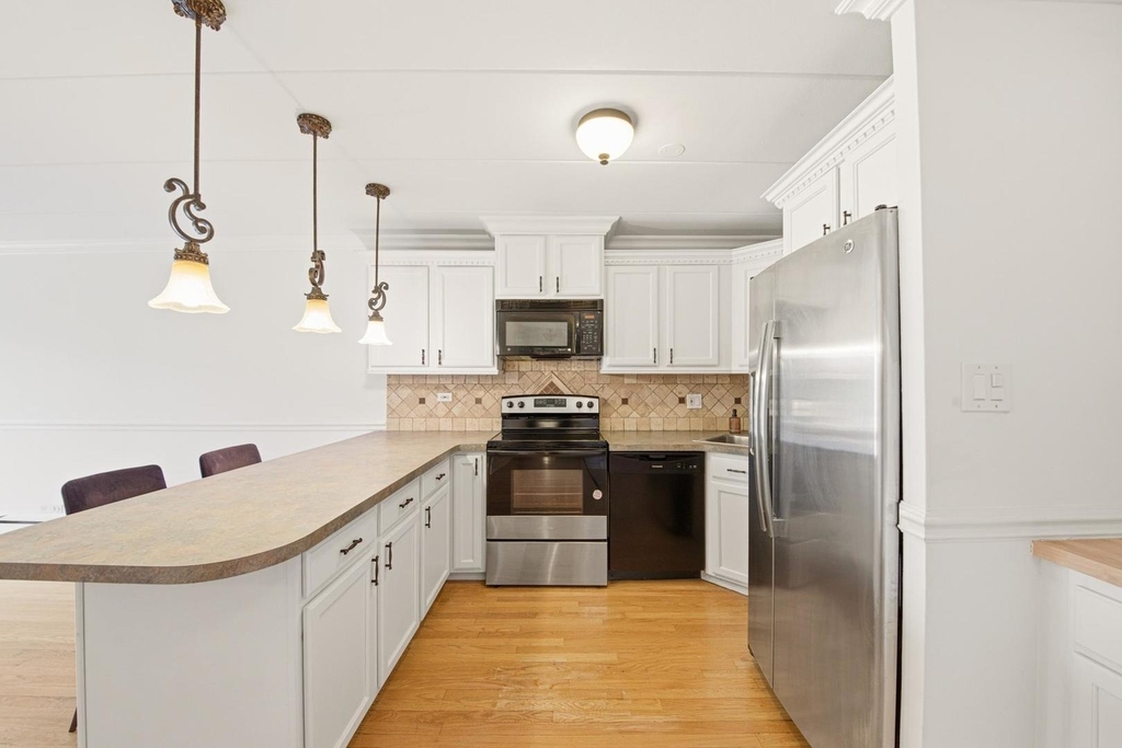 16 E Old Willow Road - Photo 5