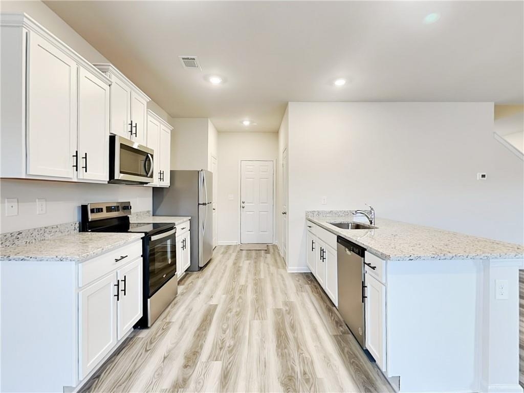 127 Avondale Boulevard - Photo 2