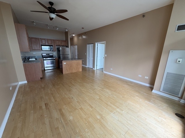 1600 S Indiana Avenue - Photo 7