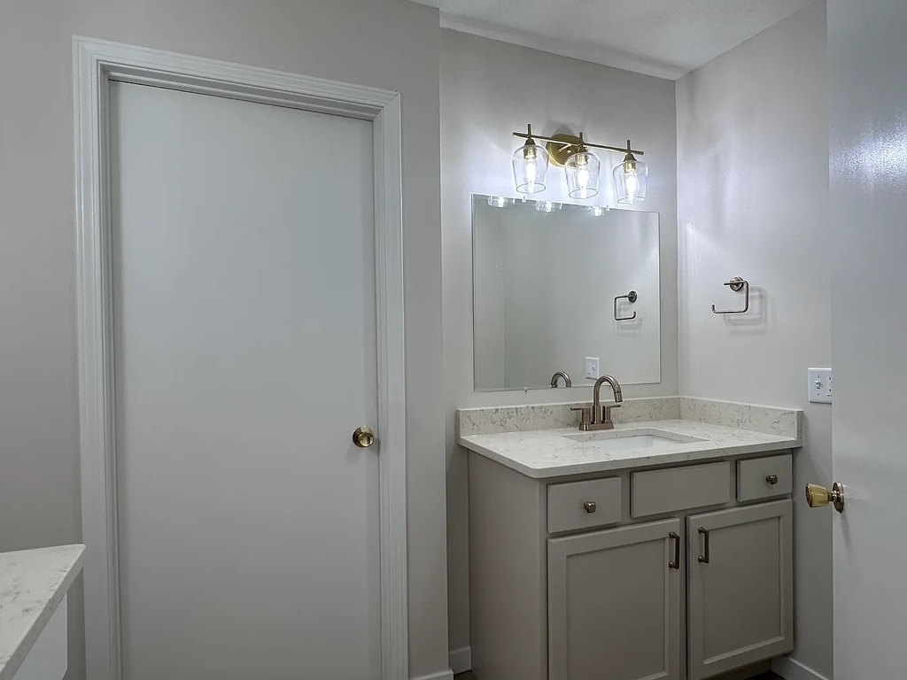 3305 Halifax Drive - Photo 8