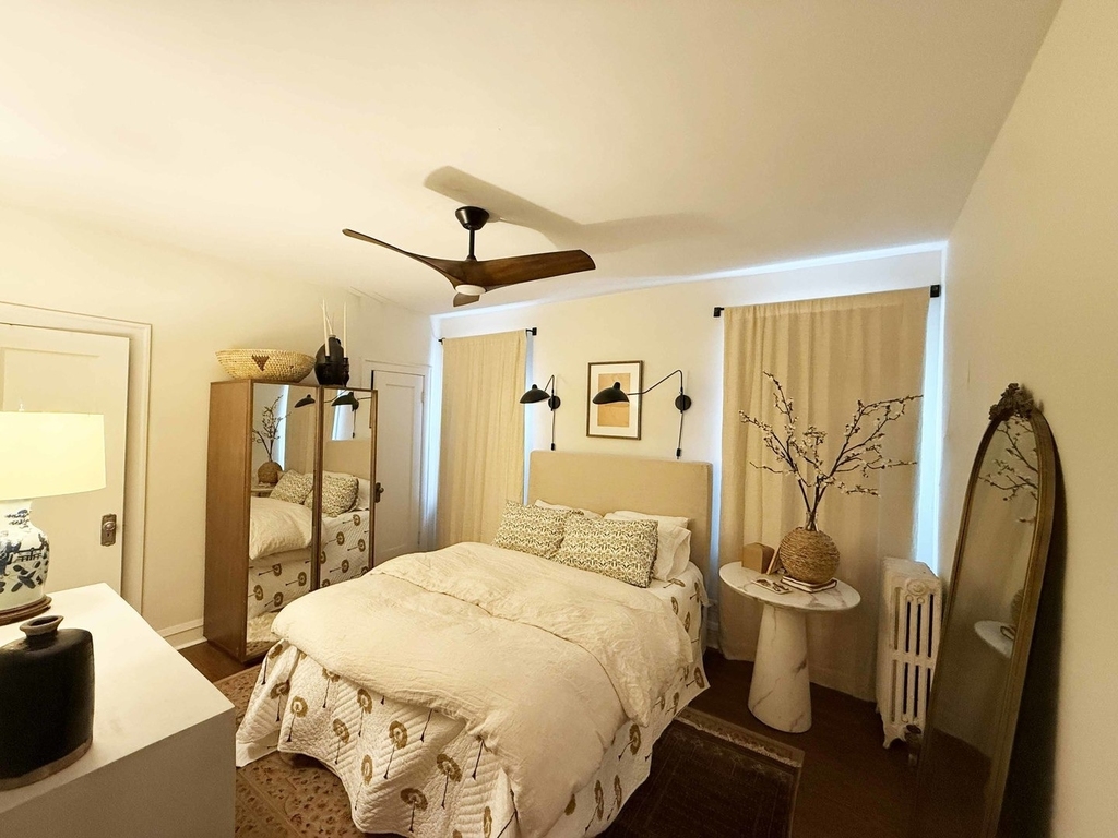 736 Hinman Avenue - Photo 10