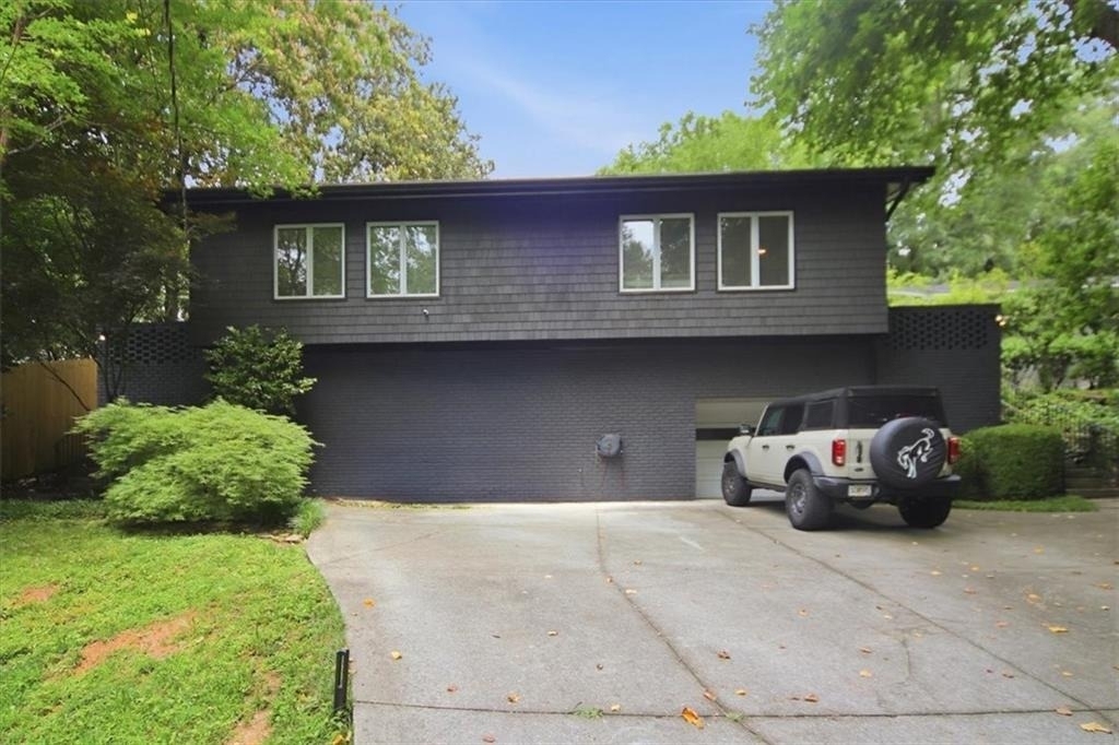 546 Allen Road Ne - Photo 2