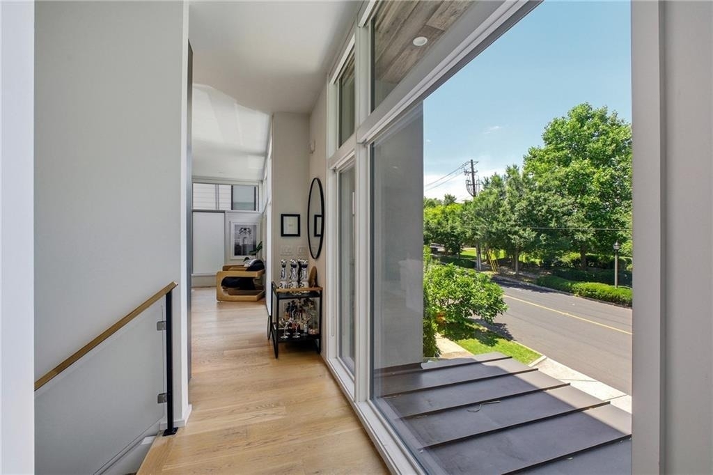 715 Ralph Mcgill Boulevard Ne - Photo 10