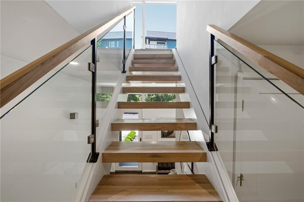 715 Ralph Mcgill Boulevard Ne - Photo 9