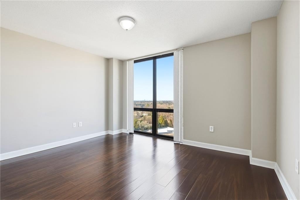 2870 Pharr Court South Nw - Photo 9