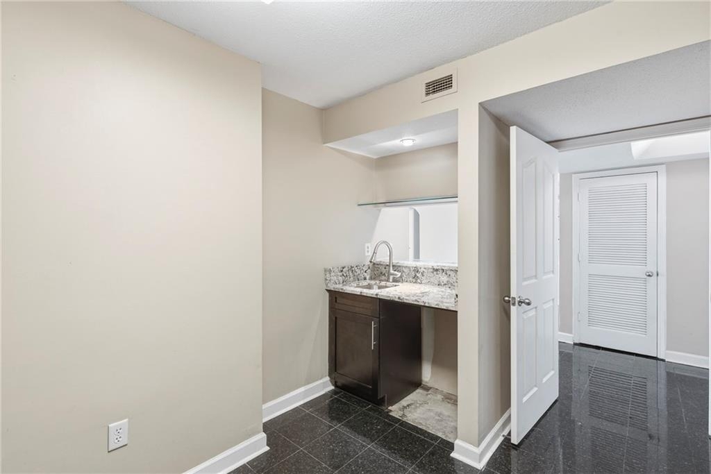 2870 Pharr Court South Nw - Photo 8