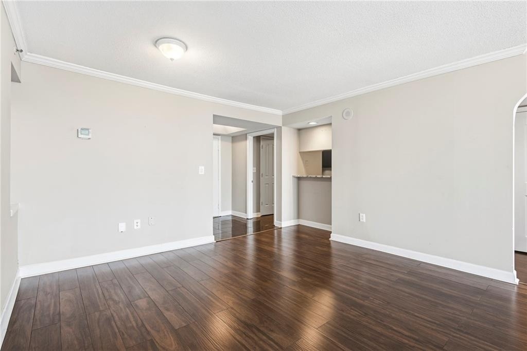 2870 Pharr Court South Nw - Photo 4