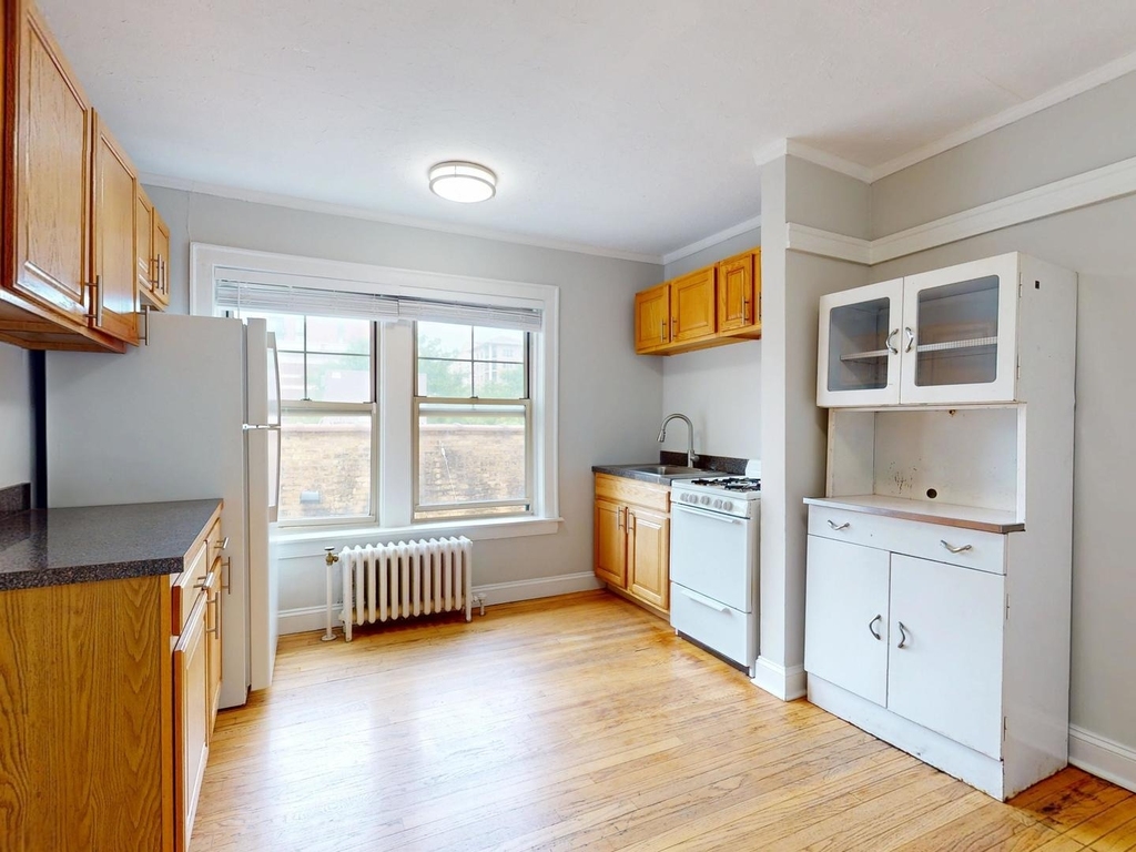7 W Campbell Street - Photo 2