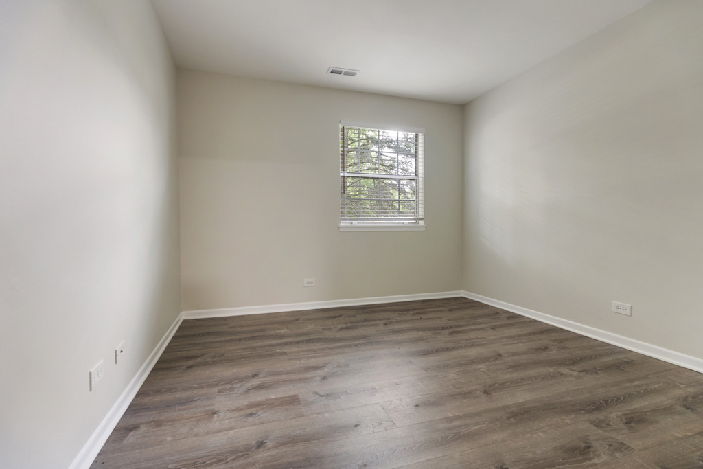 557 E Shag Bark Lane - Photo 9