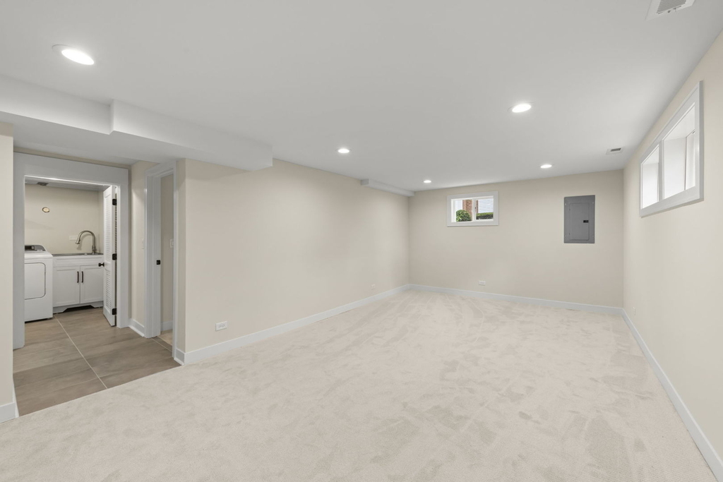285 Hill Avenue - Photo 11