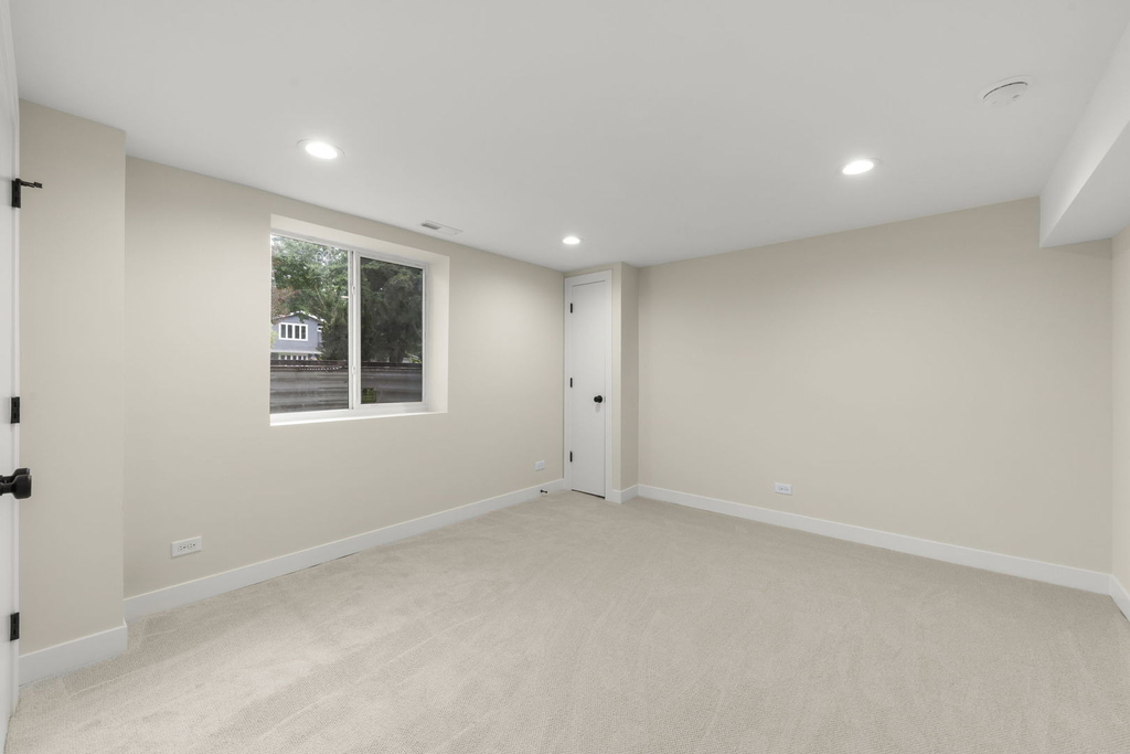 285 Hill Avenue - Photo 12