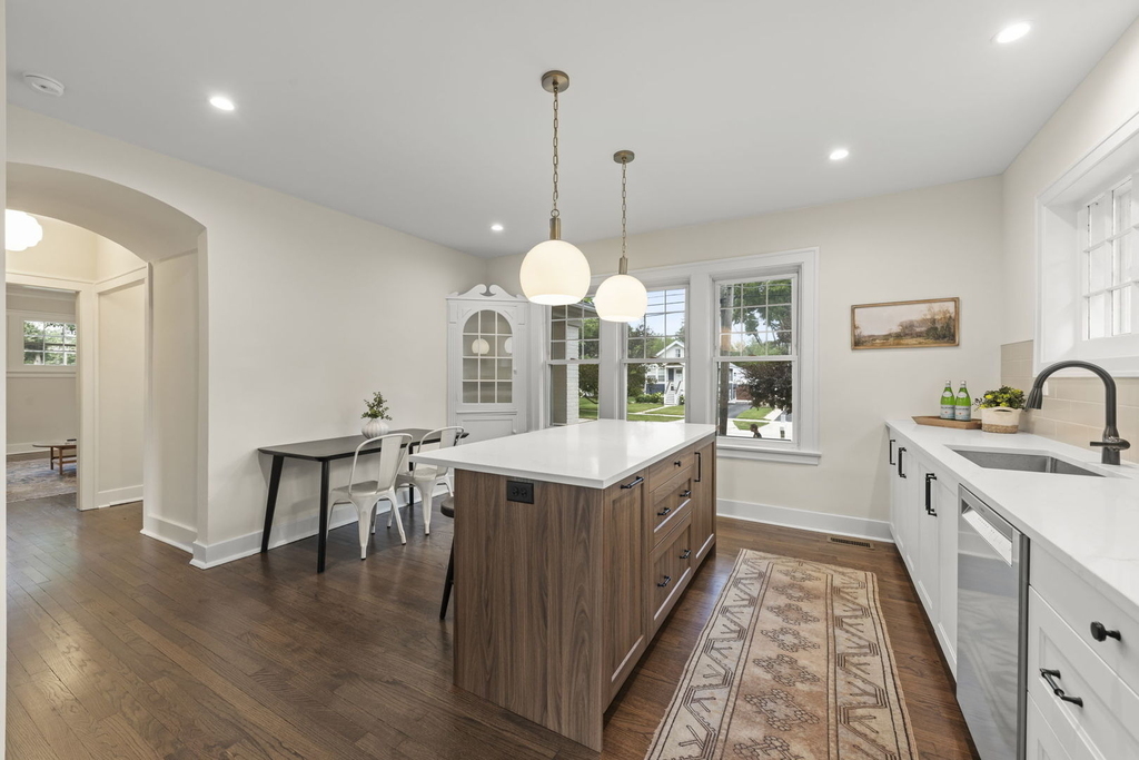 285 Hill Avenue - Photo 2