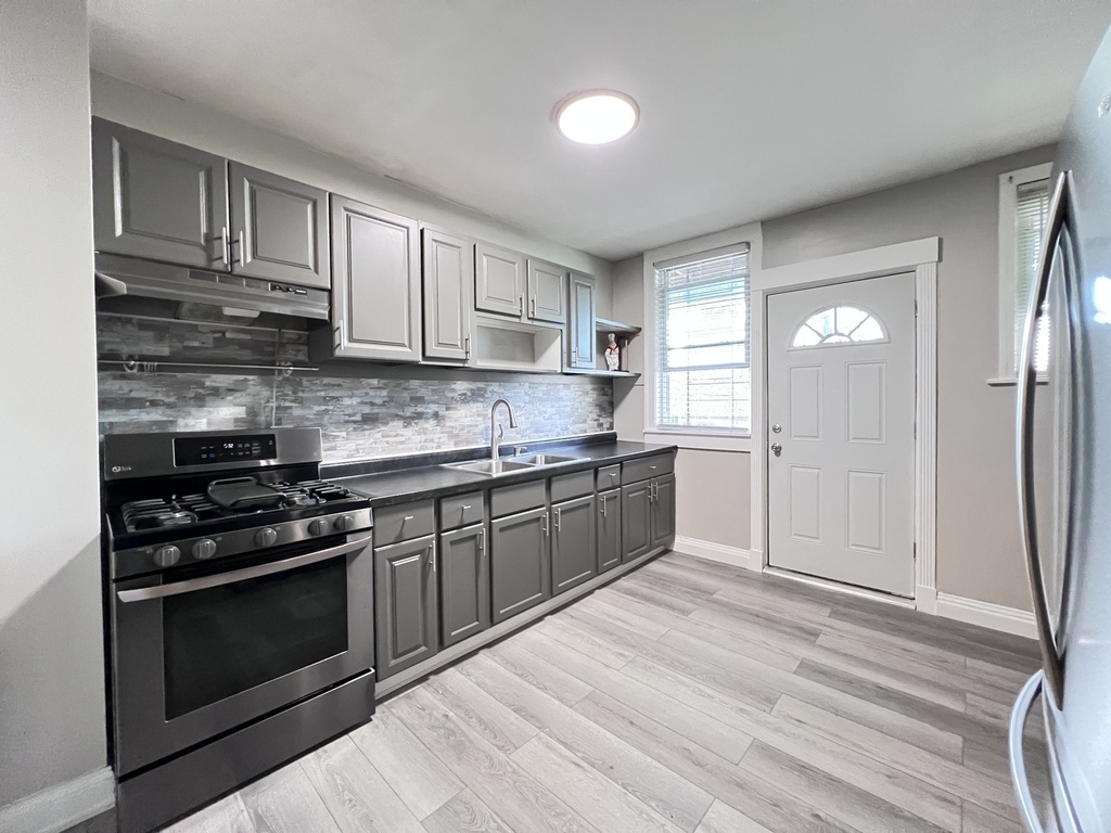 5350 W Crystal Street - Photo 32