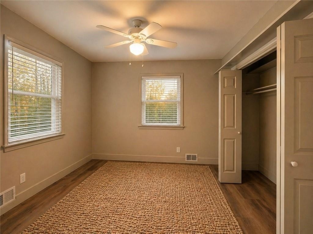 640 Smithstone Road Se - Photo 13