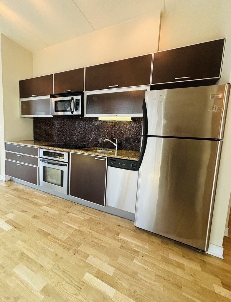 660 W Wayman Street - Photo 3