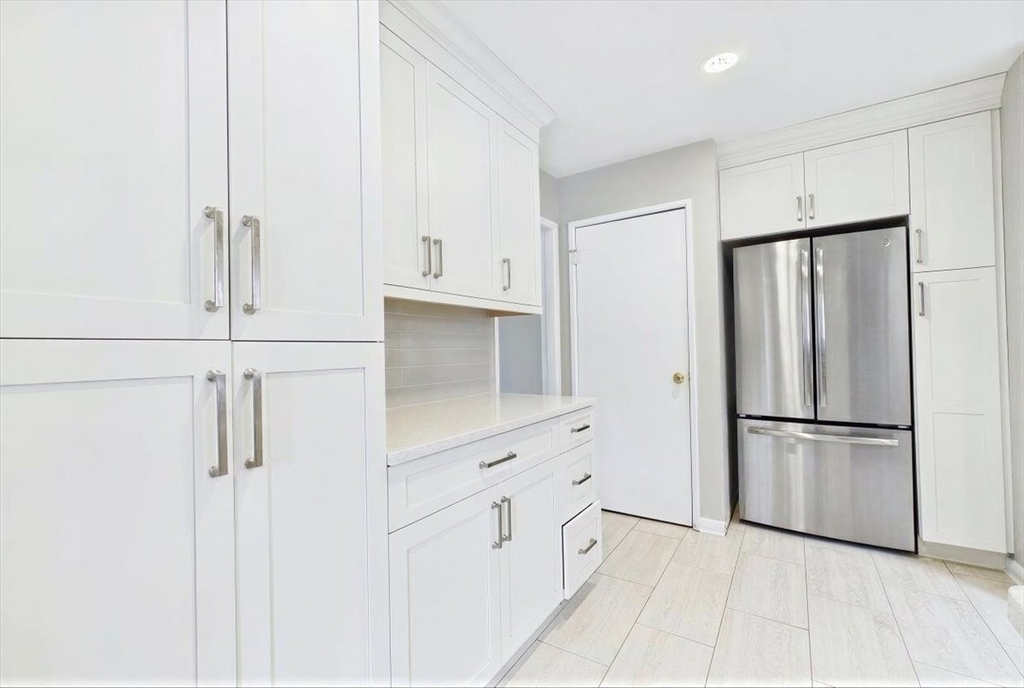 40 S Maywood Road - Photo 7