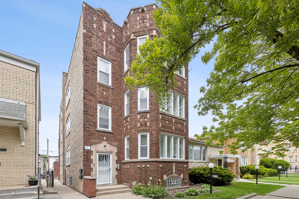 8210 S Marshfield Avenue - Photo 5