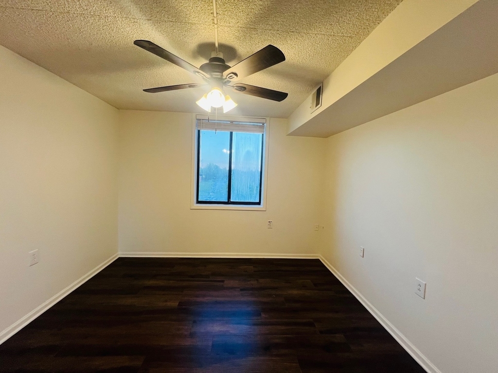 1750 N Marywood Avenue - Photo 14