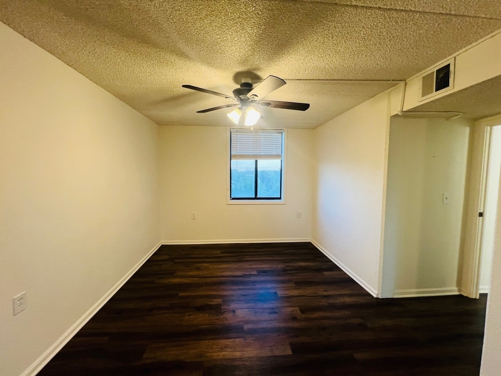 1750 N Marywood Avenue - Photo 15