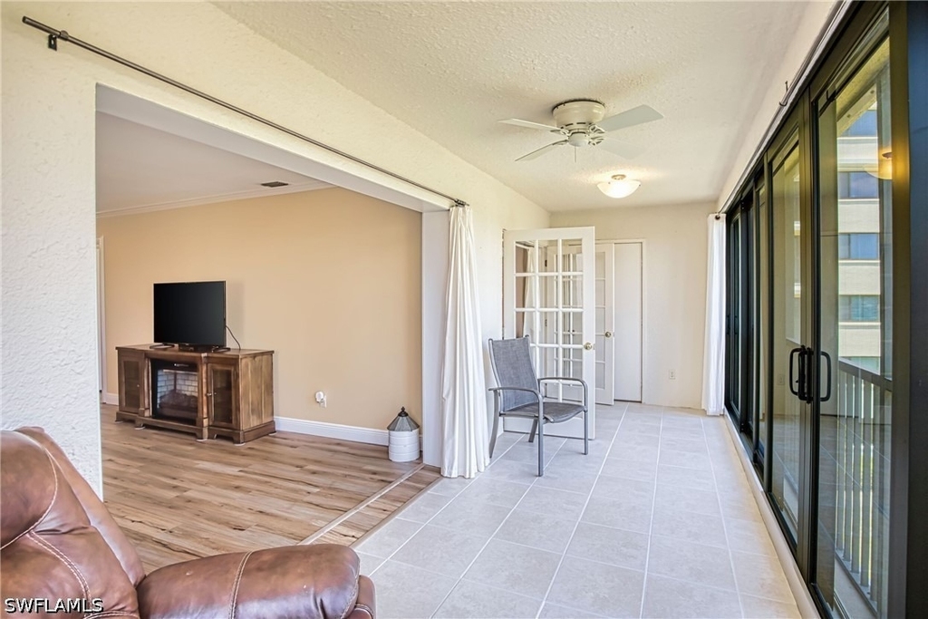 7402 Lake Breeze Drive - Photo 12