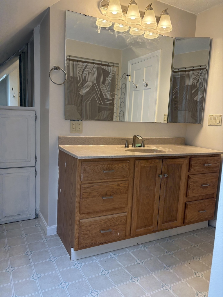 103 Durham - Photo 9