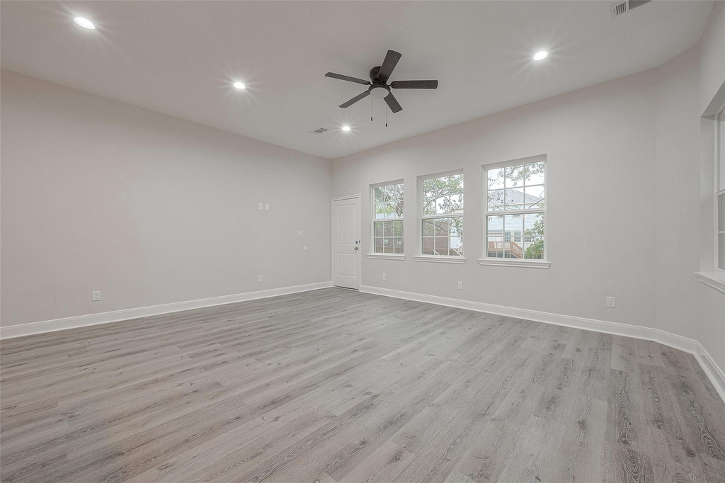 2528 S Texas Avenue Street - Photo 10