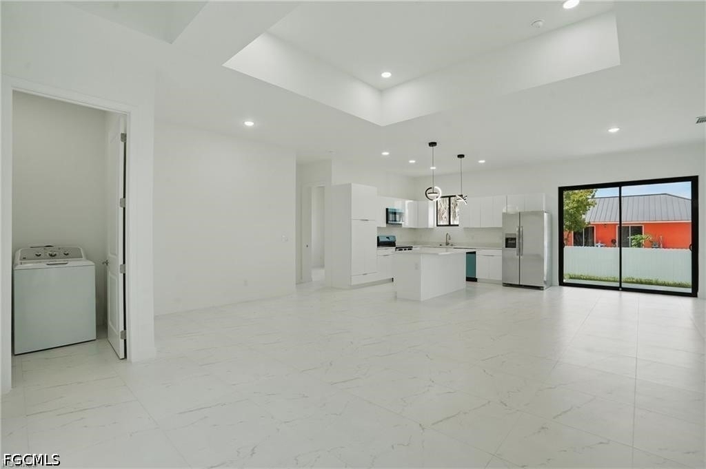 472 Rajah Street - Photo 9