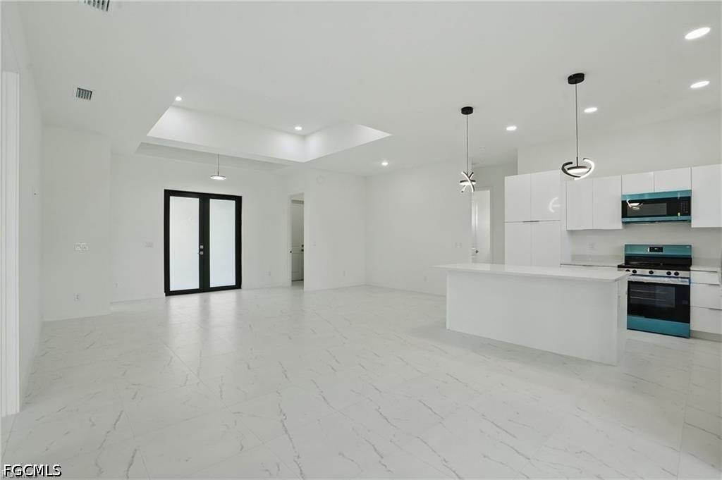 472 Rajah Street - Photo 3