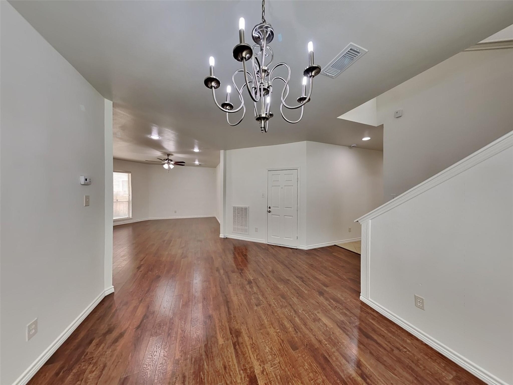 15818 Shoreline Terrace Drive - Photo 5