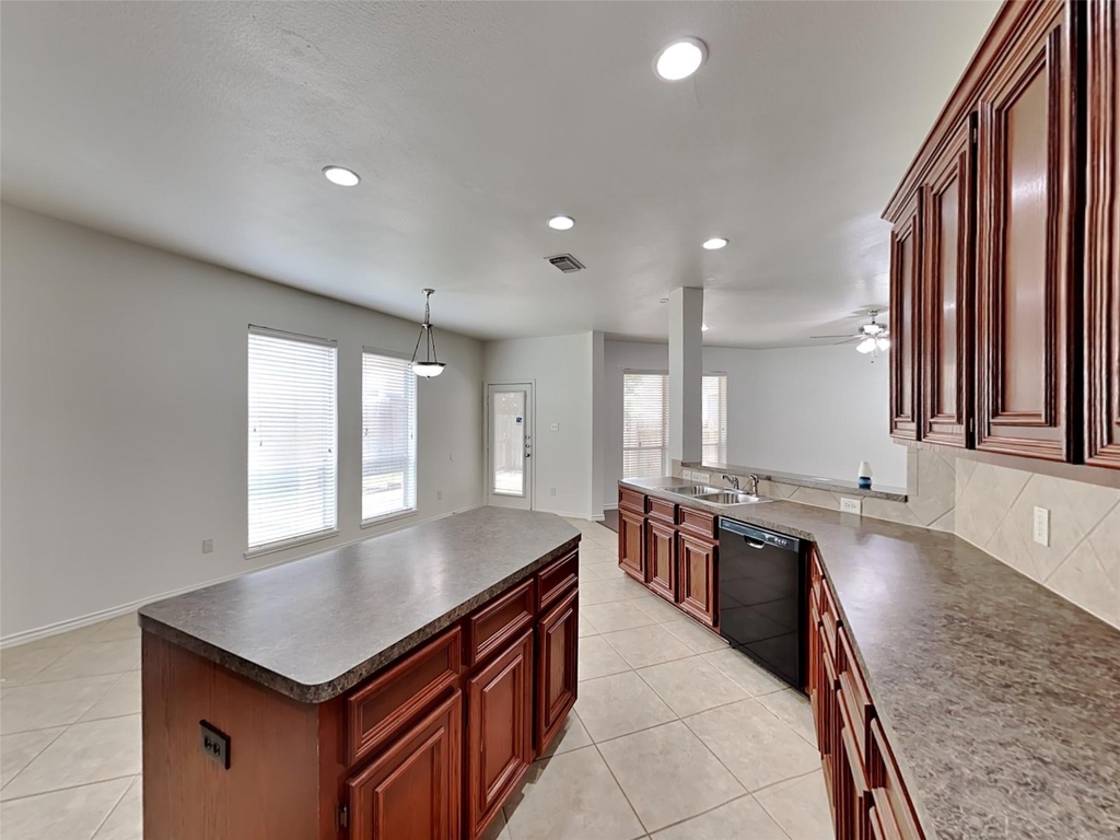 15818 Shoreline Terrace Drive - Photo 1