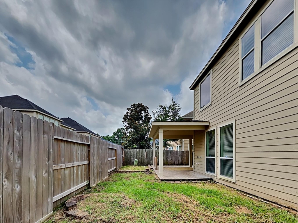 15818 Shoreline Terrace Drive - Photo 20