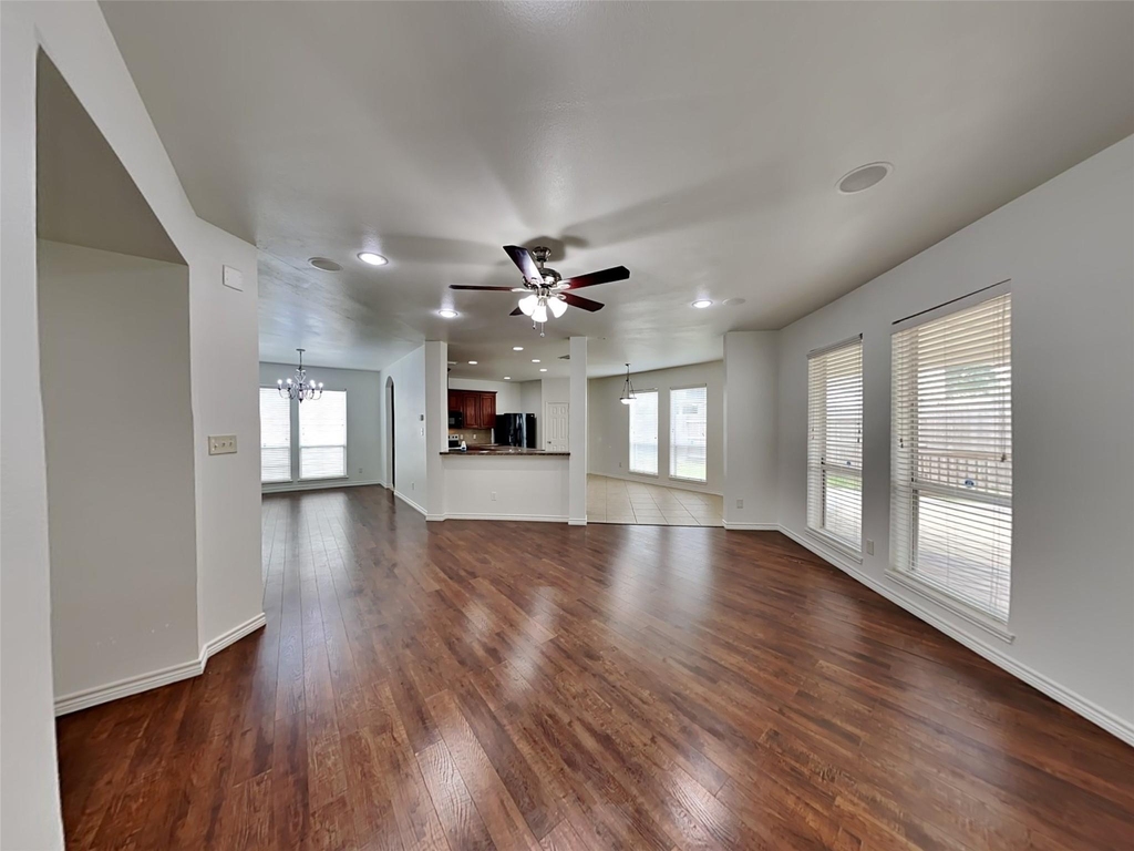 15818 Shoreline Terrace Drive - Photo 3