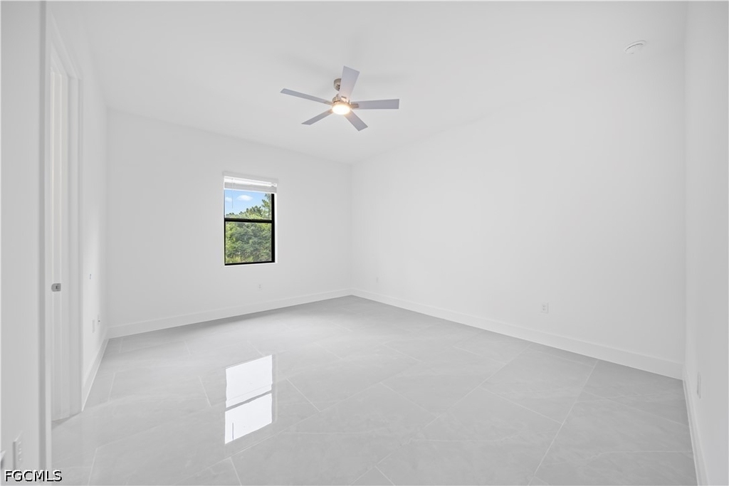 1502 Gretchen Avenue S - Photo 15