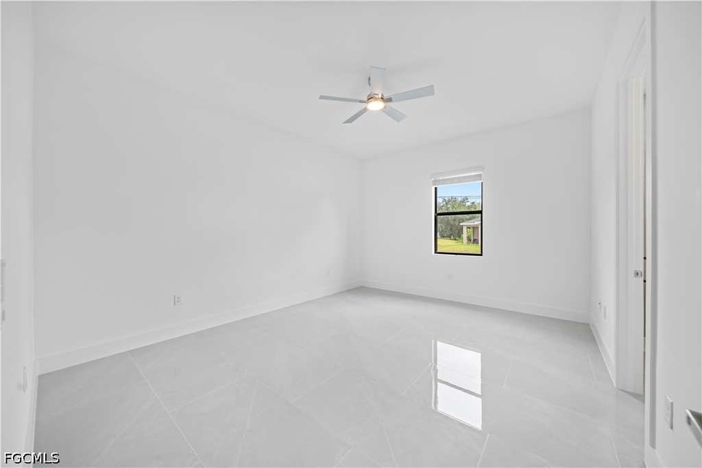 2218 Fairway Drive - Photo 2