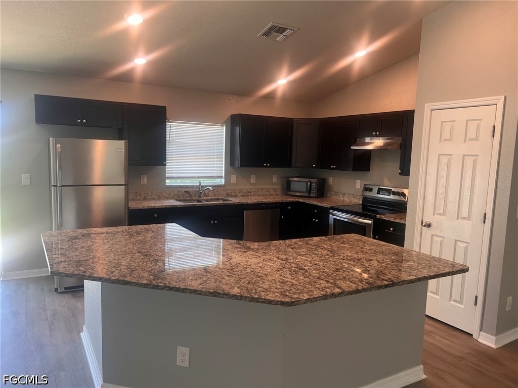 101 Nw 25th Street - Photo 1