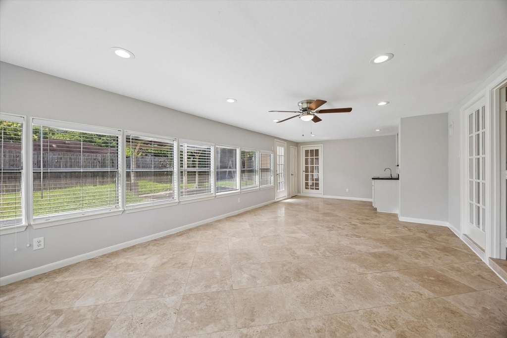 8511 Bluegate Street - Photo 13