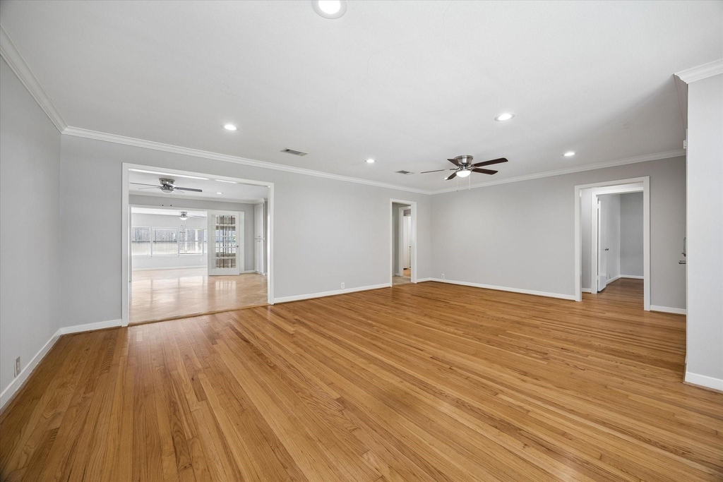 8511 Bluegate Street - Photo 10