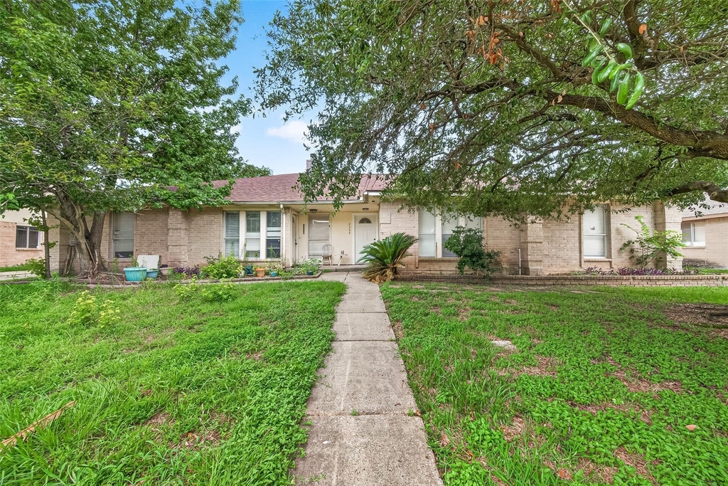 2334 Autumn Springs Lane - Photo 0
