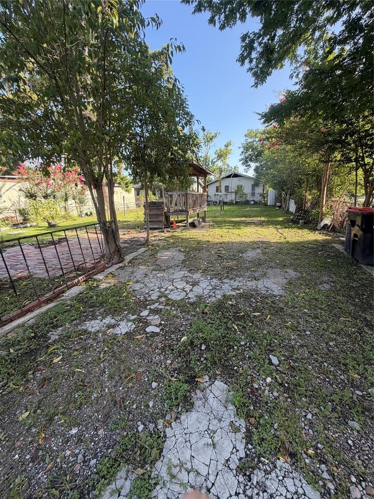 14005 Longview Street - Photo 4