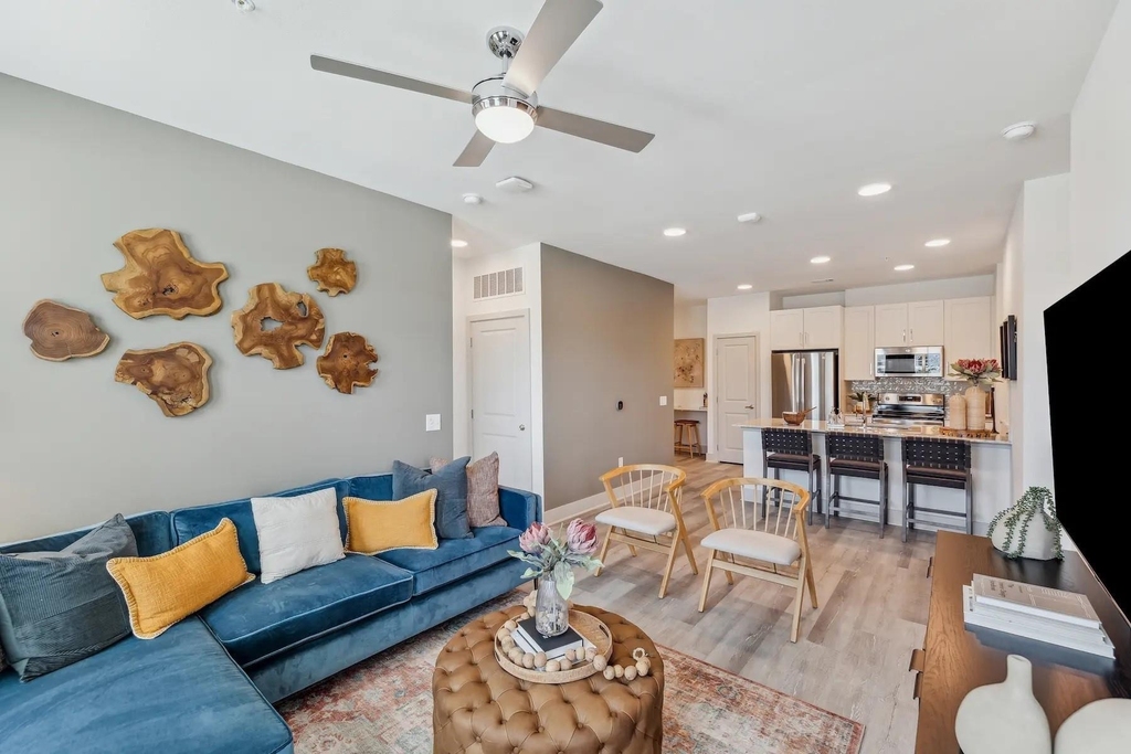 2020 Grandway Drive - Photo 9