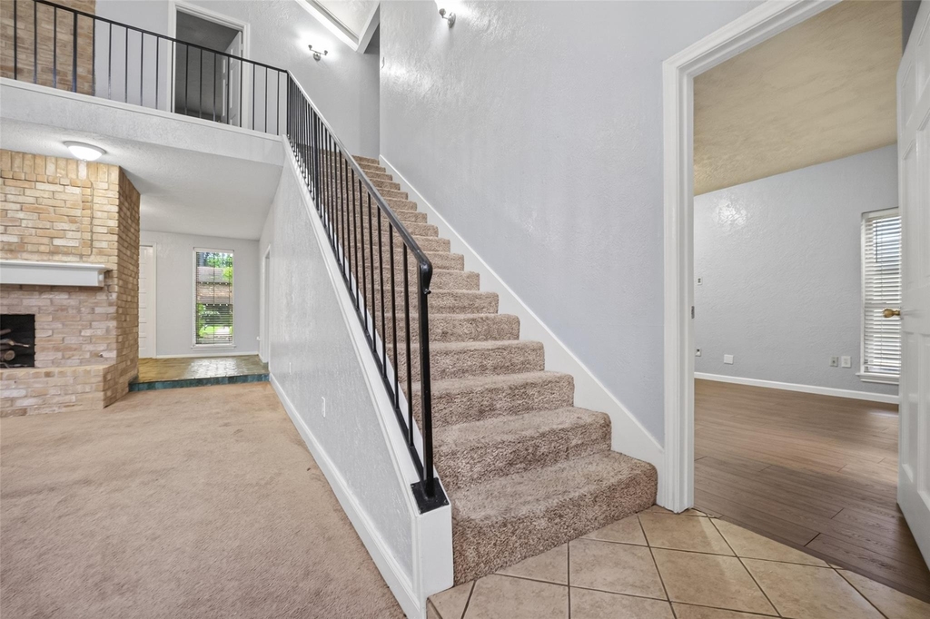 8103 Oak Moss Drive - Photo 13