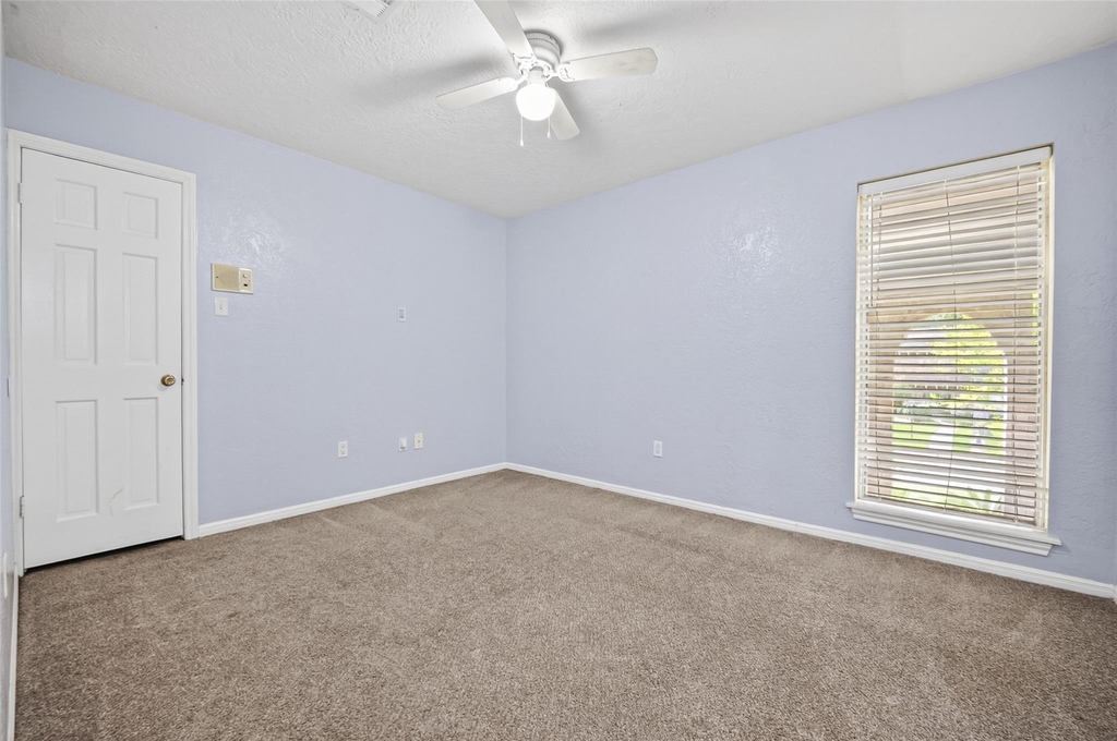 8103 Oak Moss Drive - Photo 37