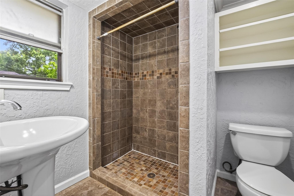 8103 Oak Moss Drive - Photo 31
