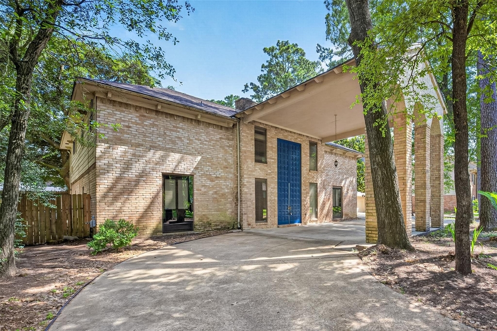 8103 Oak Moss Drive - Photo 4
