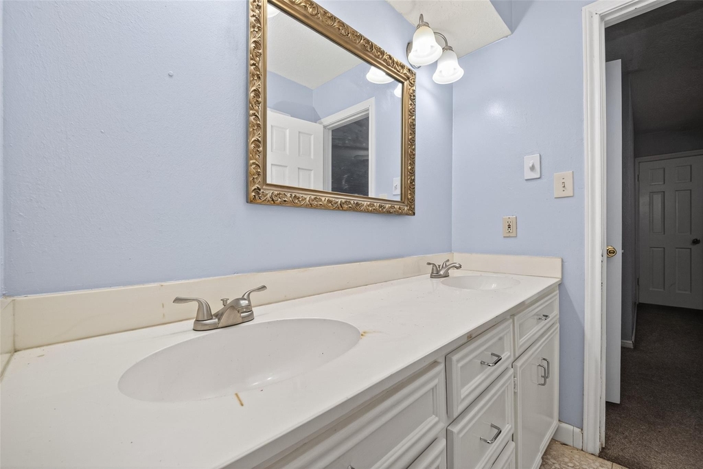 8103 Oak Moss Drive - Photo 35