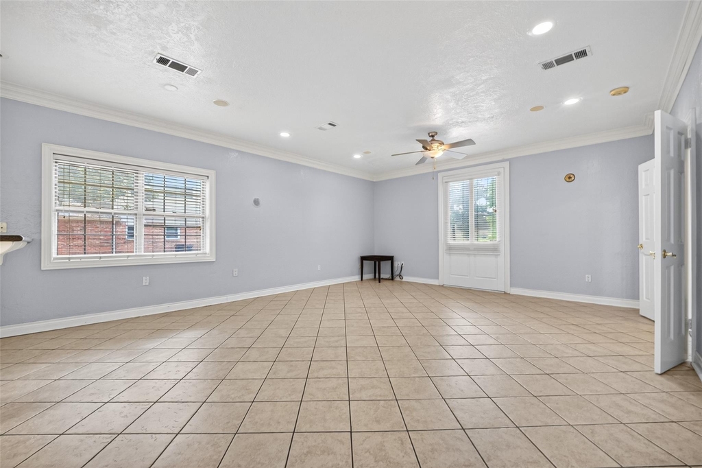 8103 Oak Moss Drive - Photo 18