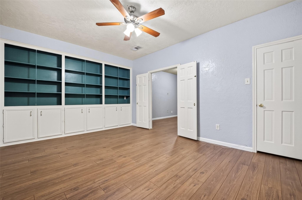 8103 Oak Moss Drive - Photo 9