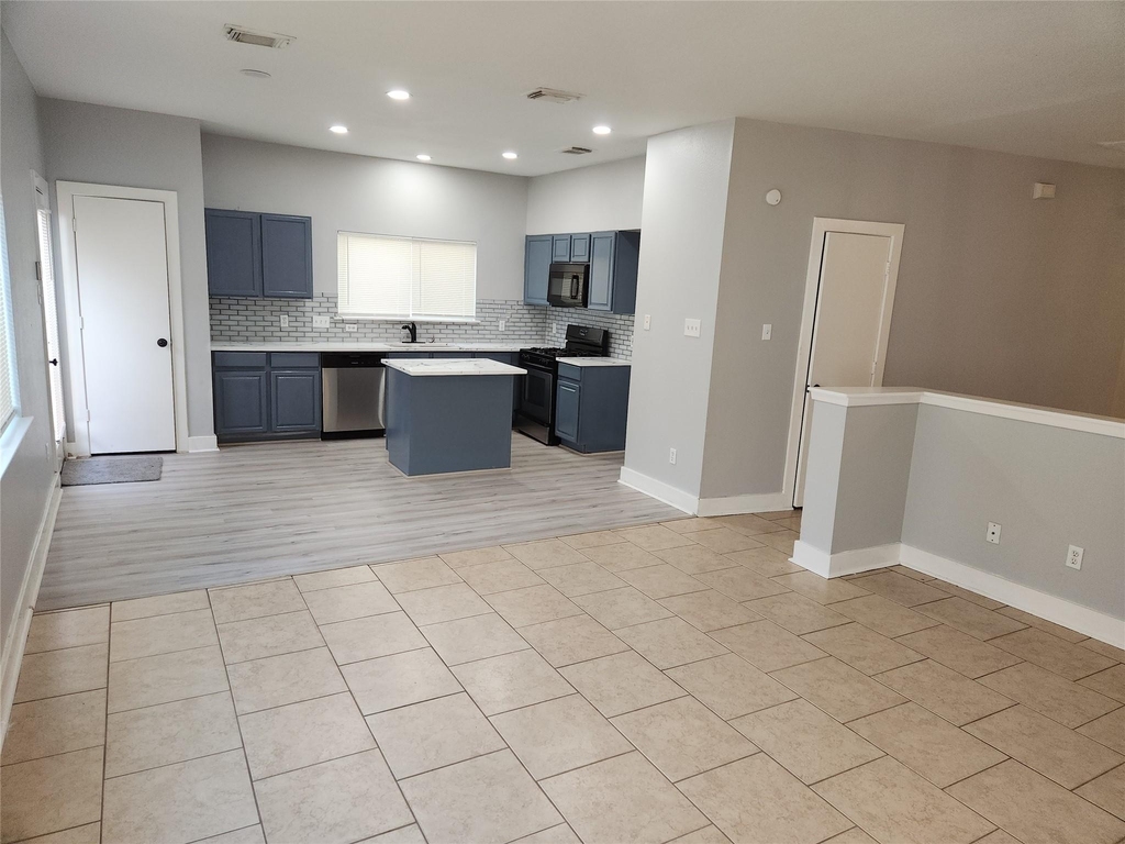 20911 Walder Court - Photo 8