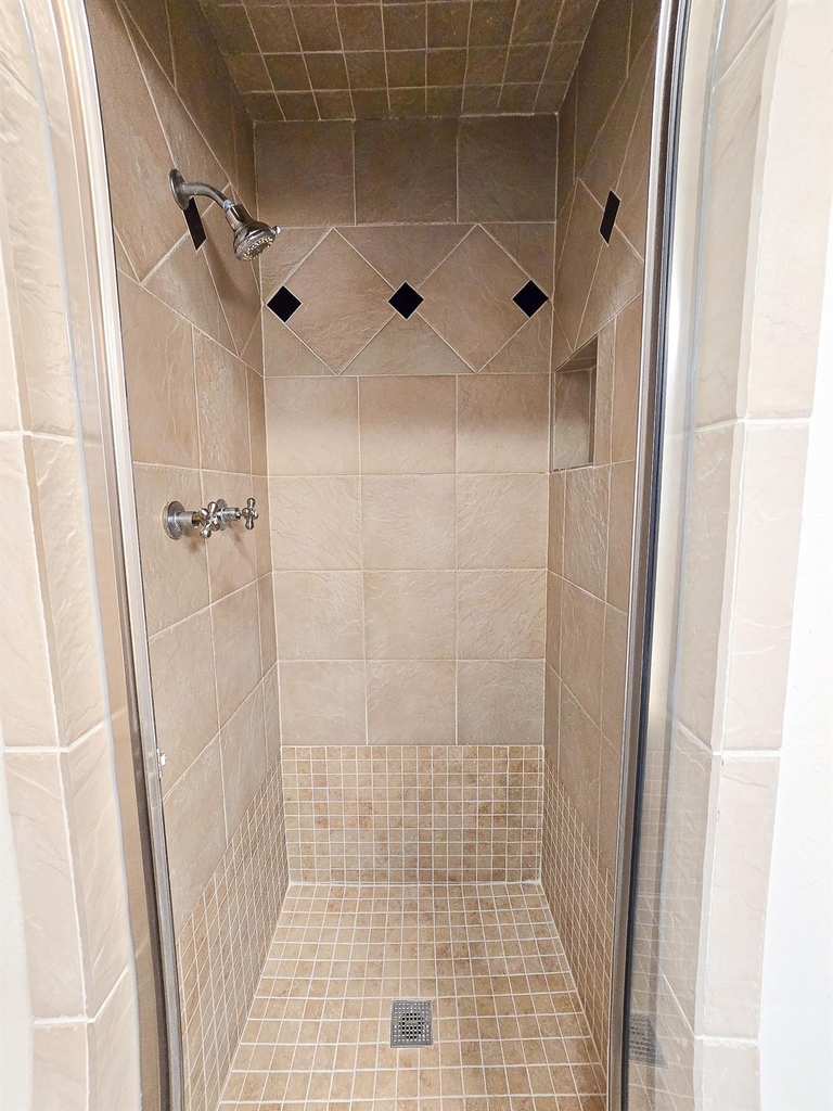 9507 Meadowbriar Lane - Photo 16